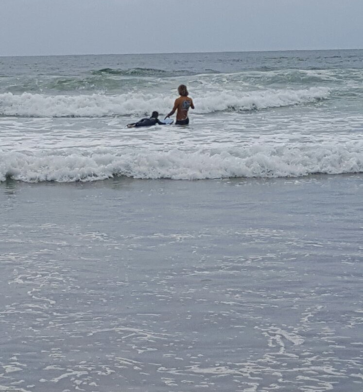 Solitary Islands Surf School - Darlington Beach-Arrawarra必去景点