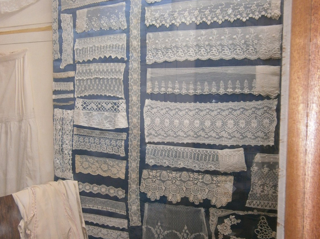 Kangaroo Hill Complex-Lightning Ridge必去景点