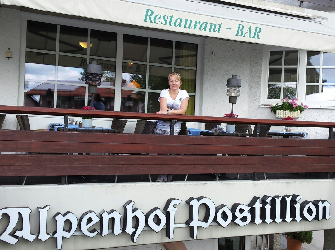 Café and Restaurant Postillion主图