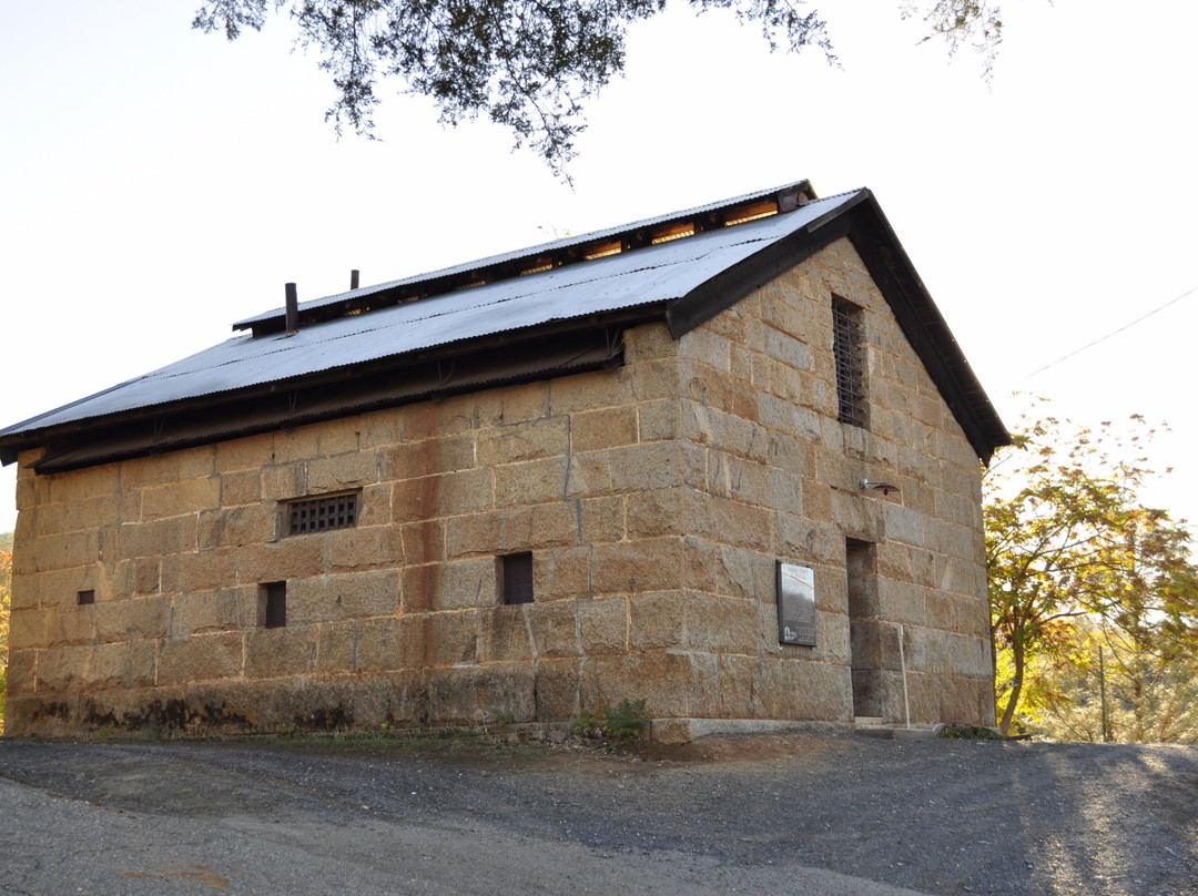 Mariposa County's Old Stone Jail-马里波萨必去景点