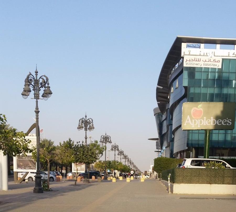 Tahlia Street-利雅德必去景点