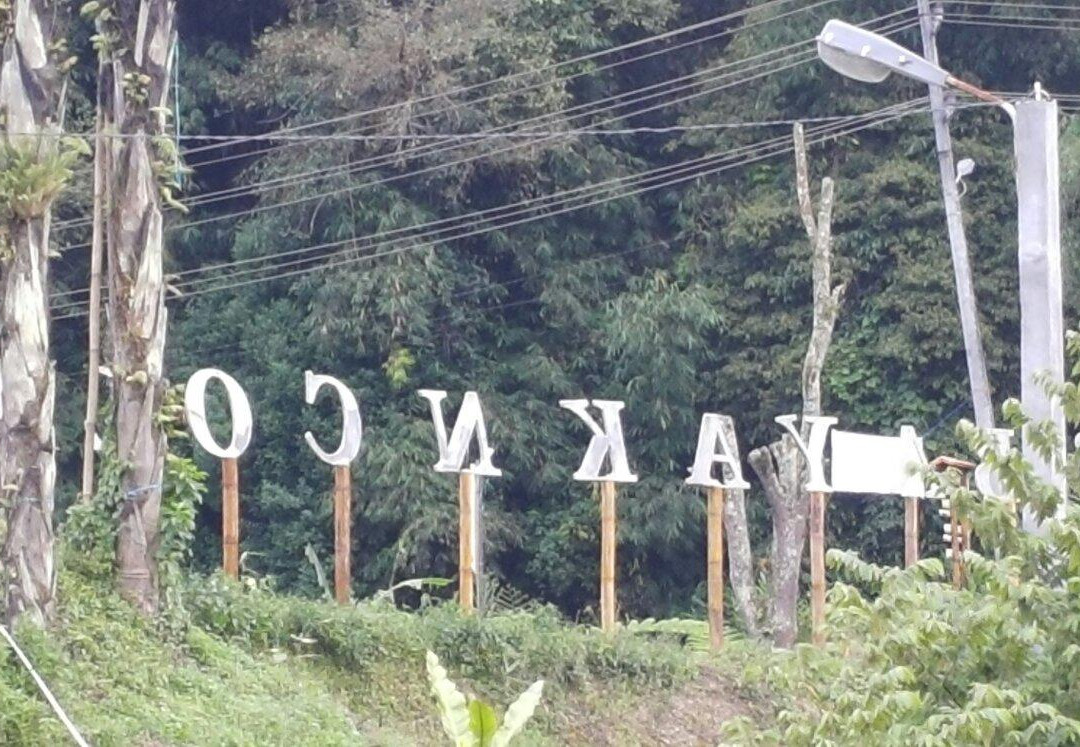 不拉士打宜旅游景点-Lau Debuk-Debuk Hot Springs