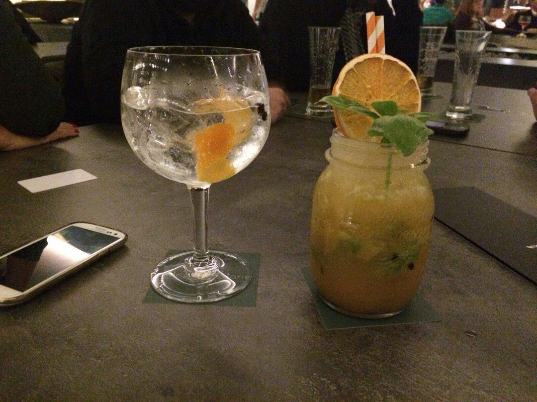 Avista Bar