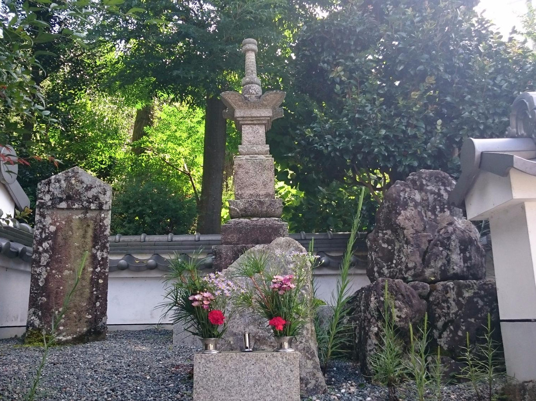 Kamuro Karukayado