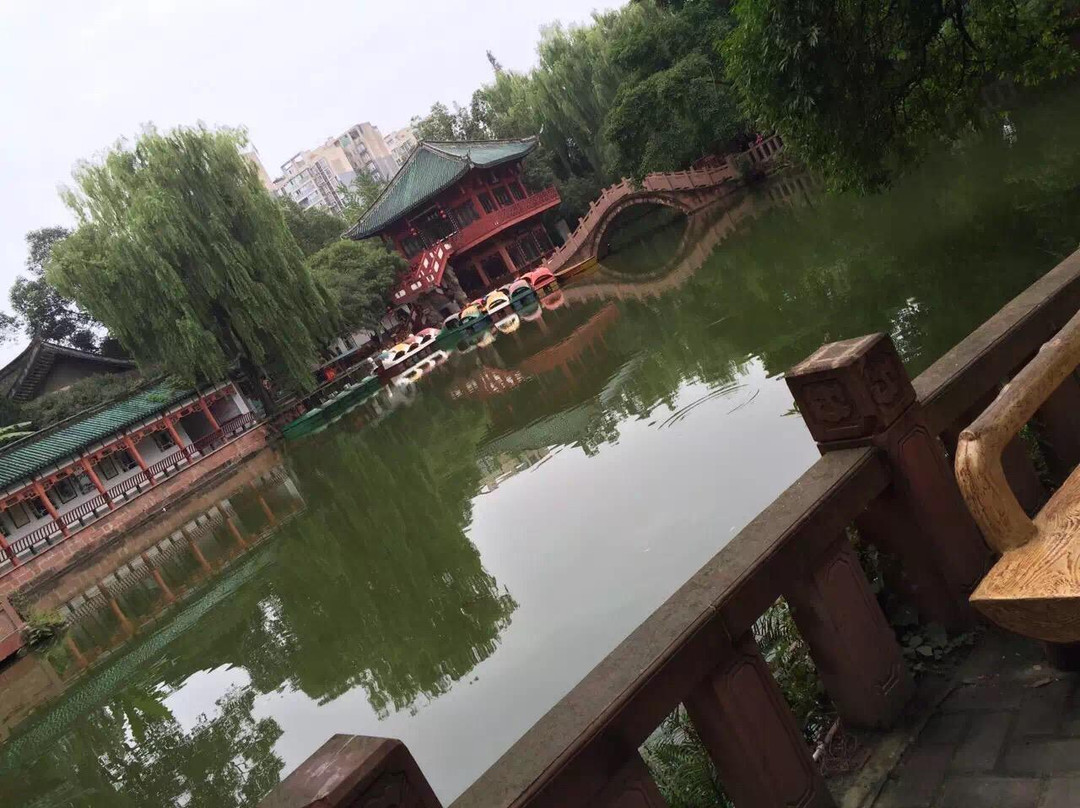 广汉房湖公园景点图片