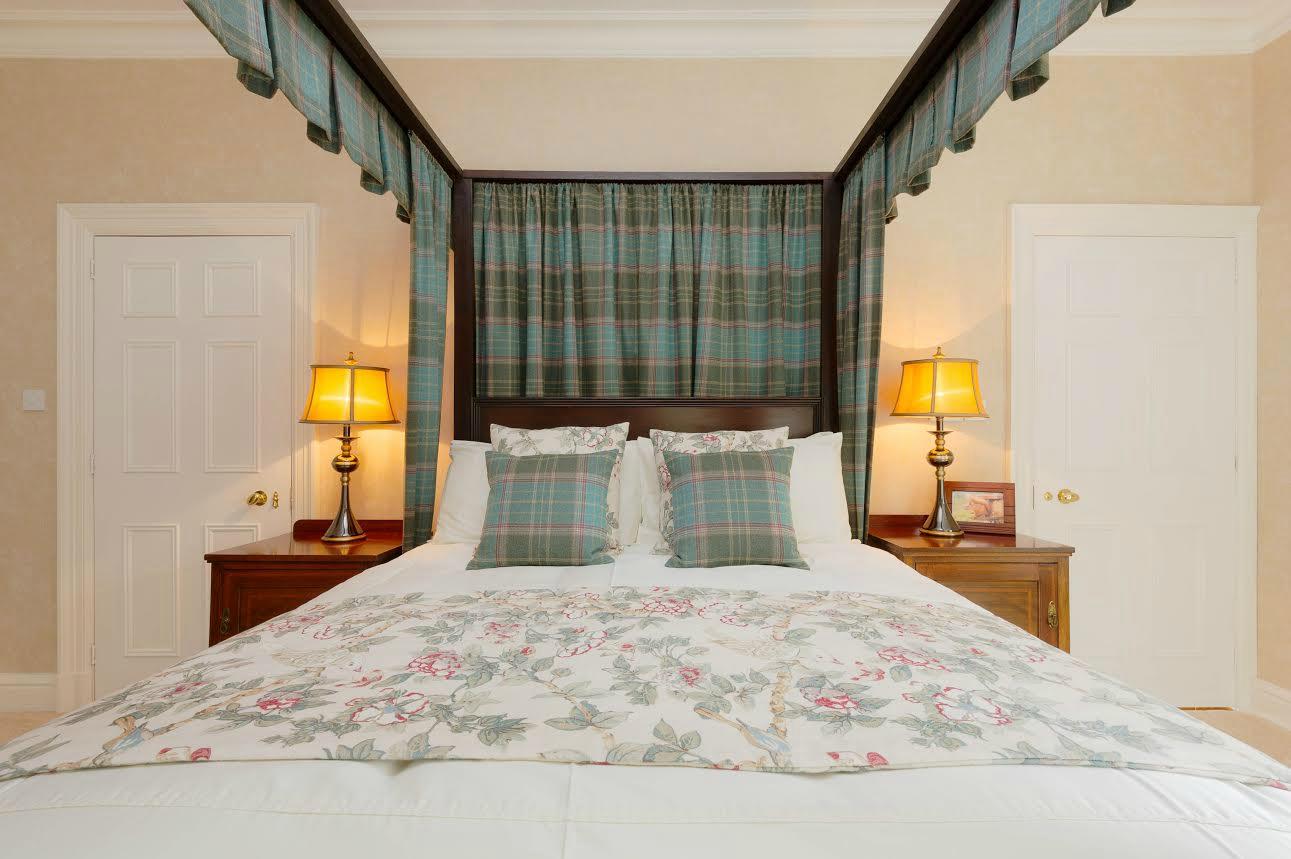 Carnach House-官方
