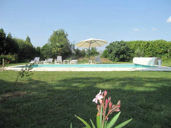 Chambres d'Hotes "Chez Patricia"-泳池