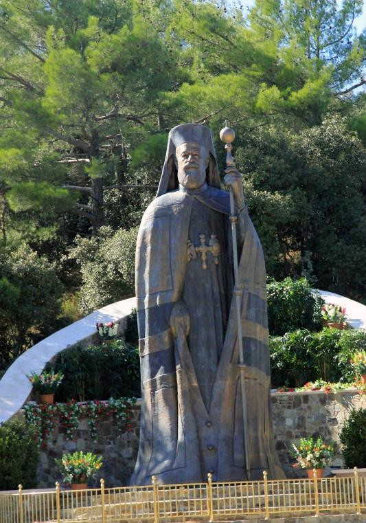 Monument to The First President of Cyprus Archbishop Makarios III景点图片