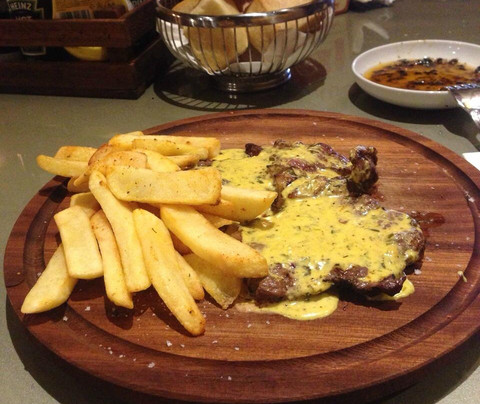 The Hunger Bulvar 216