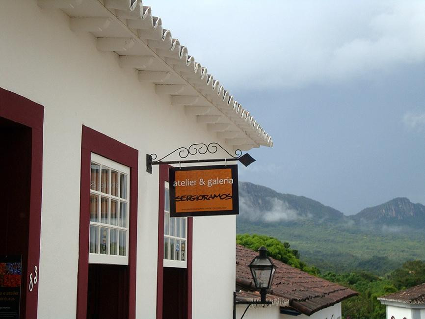 Atelier do Arquiteto Sérgio Ramos-蒂拉登特斯必去景点