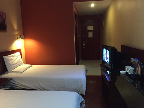 东照酒店（广州西门口地铁站光孝店）主图