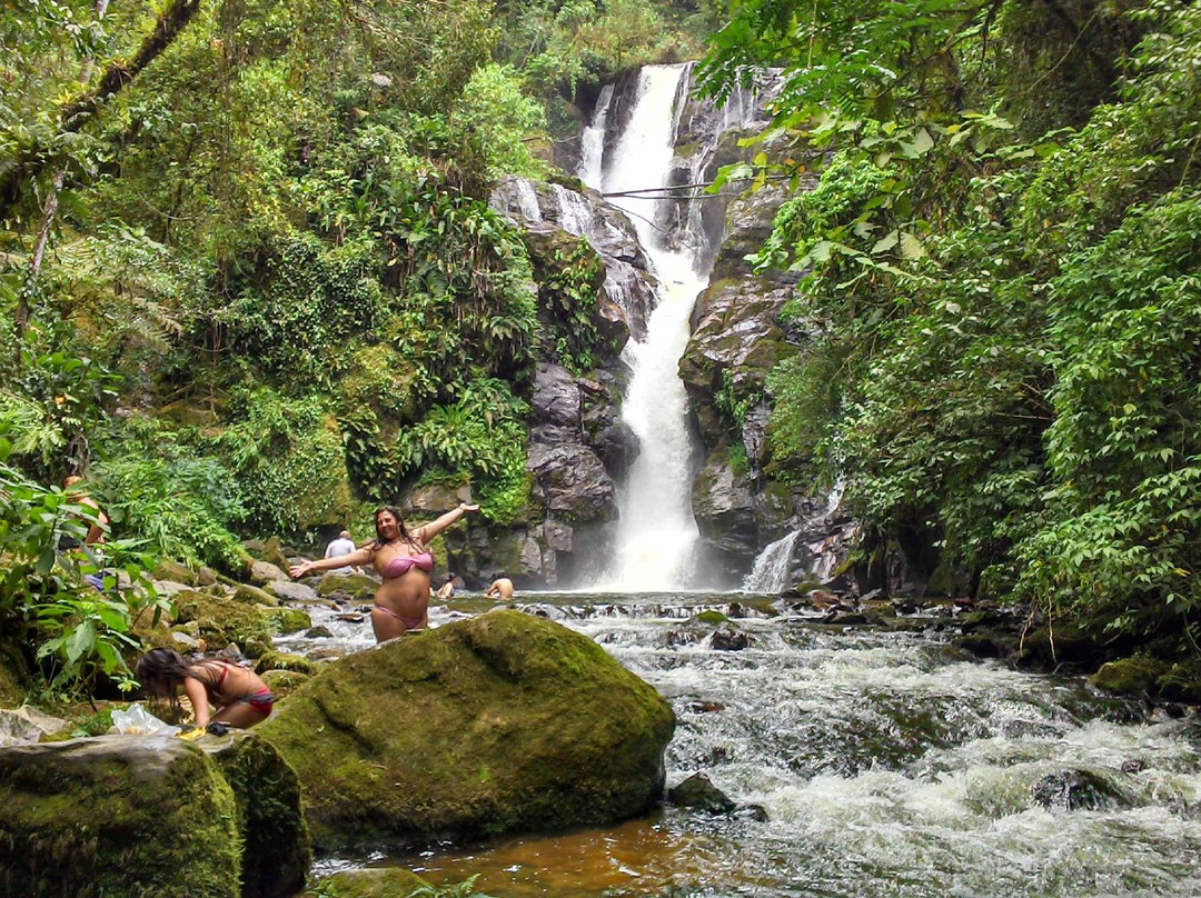 Pilar Do Sul旅游景点-Cachoeira Do Cha