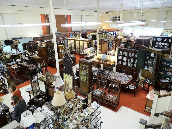 Village Green Antique Mall景点图片