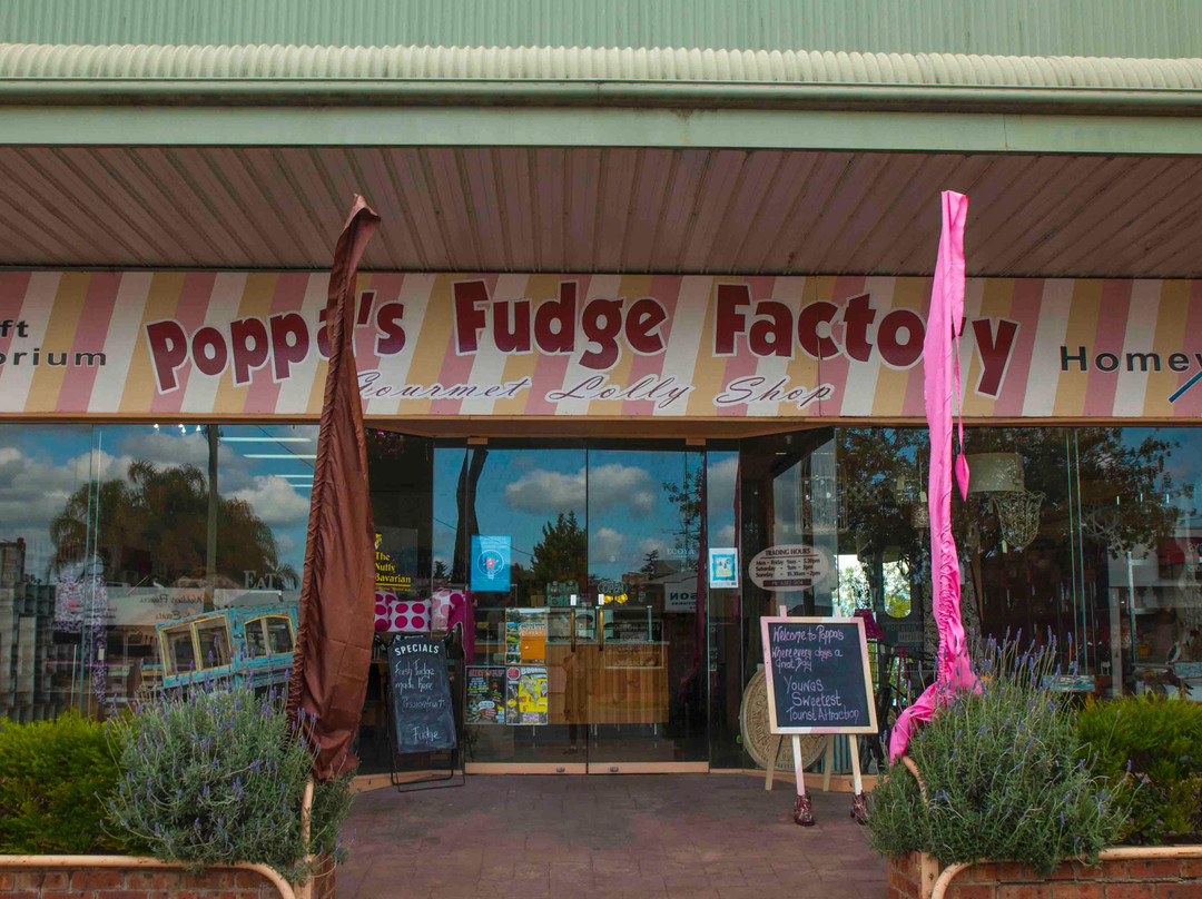 Poppa's Fudge & Jam Factory-Young必去景点