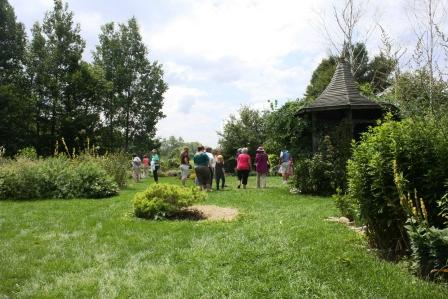 Brick House Guests and Perennial Pleasures Nursery-客卧