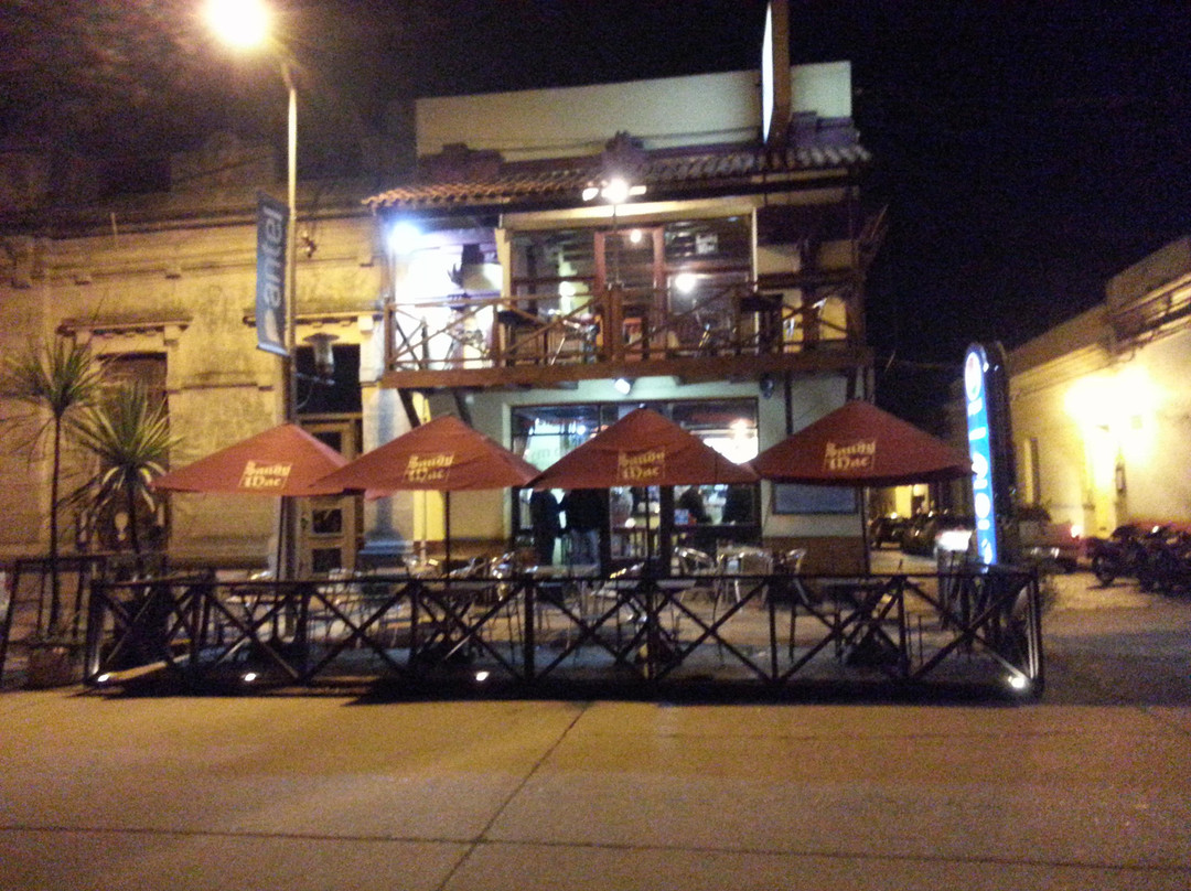 Rocha餐馆和美食-City Cafe