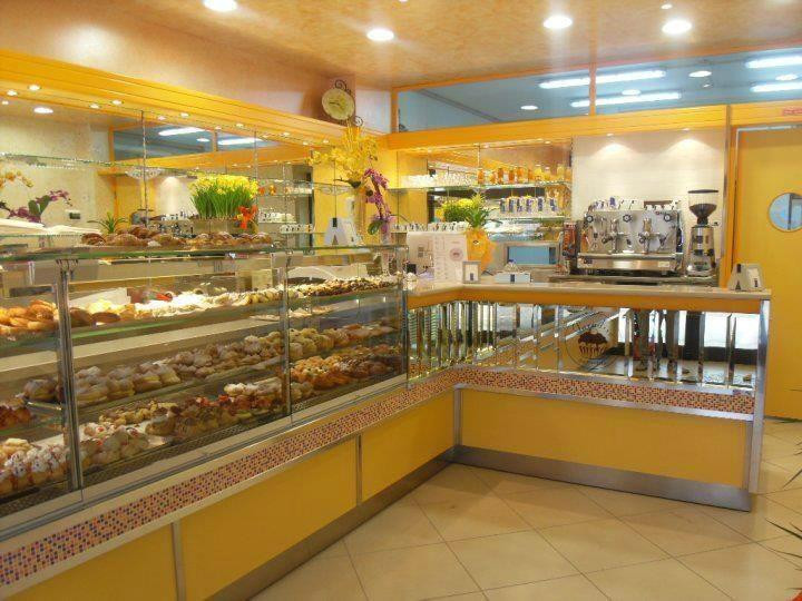 Cappelle sul Tavo餐馆和美食-Pasticceria Paradise