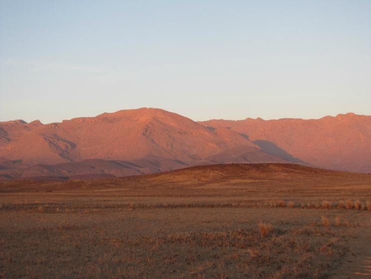 Messum Crater-Uis必去景点