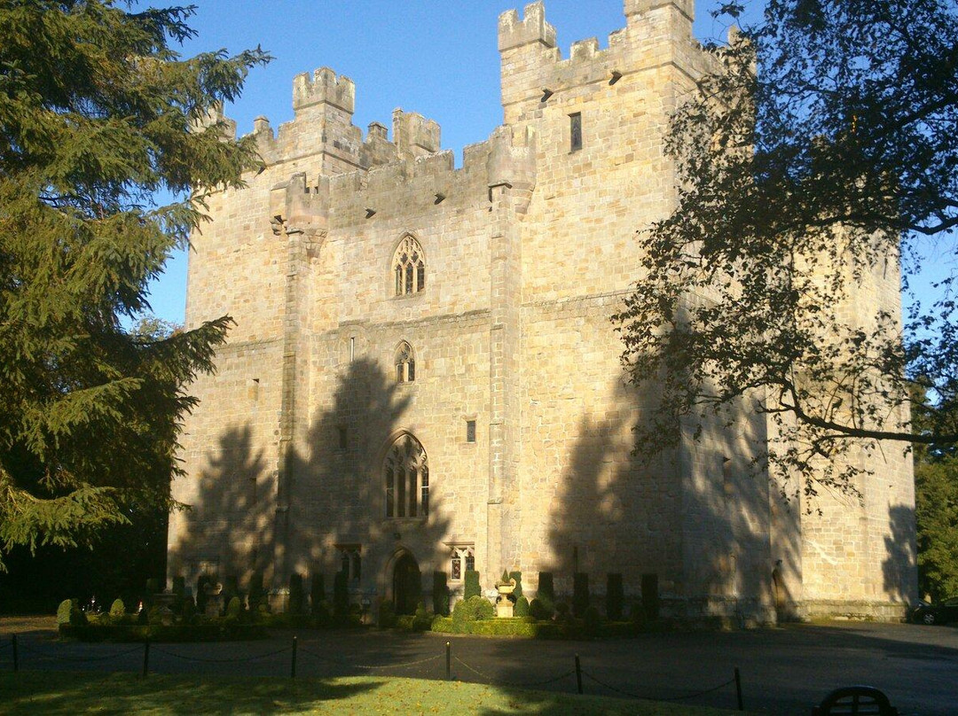 Langley Castle Battlement Tour景点图片