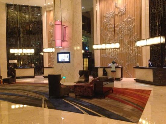 中山利和希尔顿酒店主图