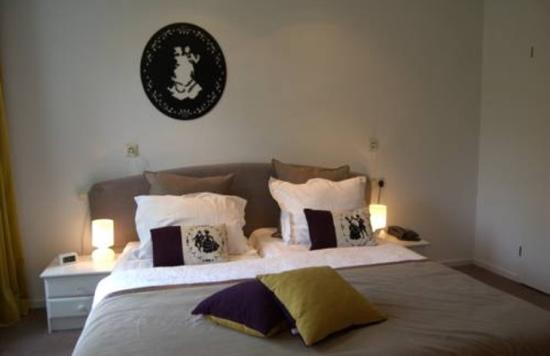 Taverne Hotel-官方