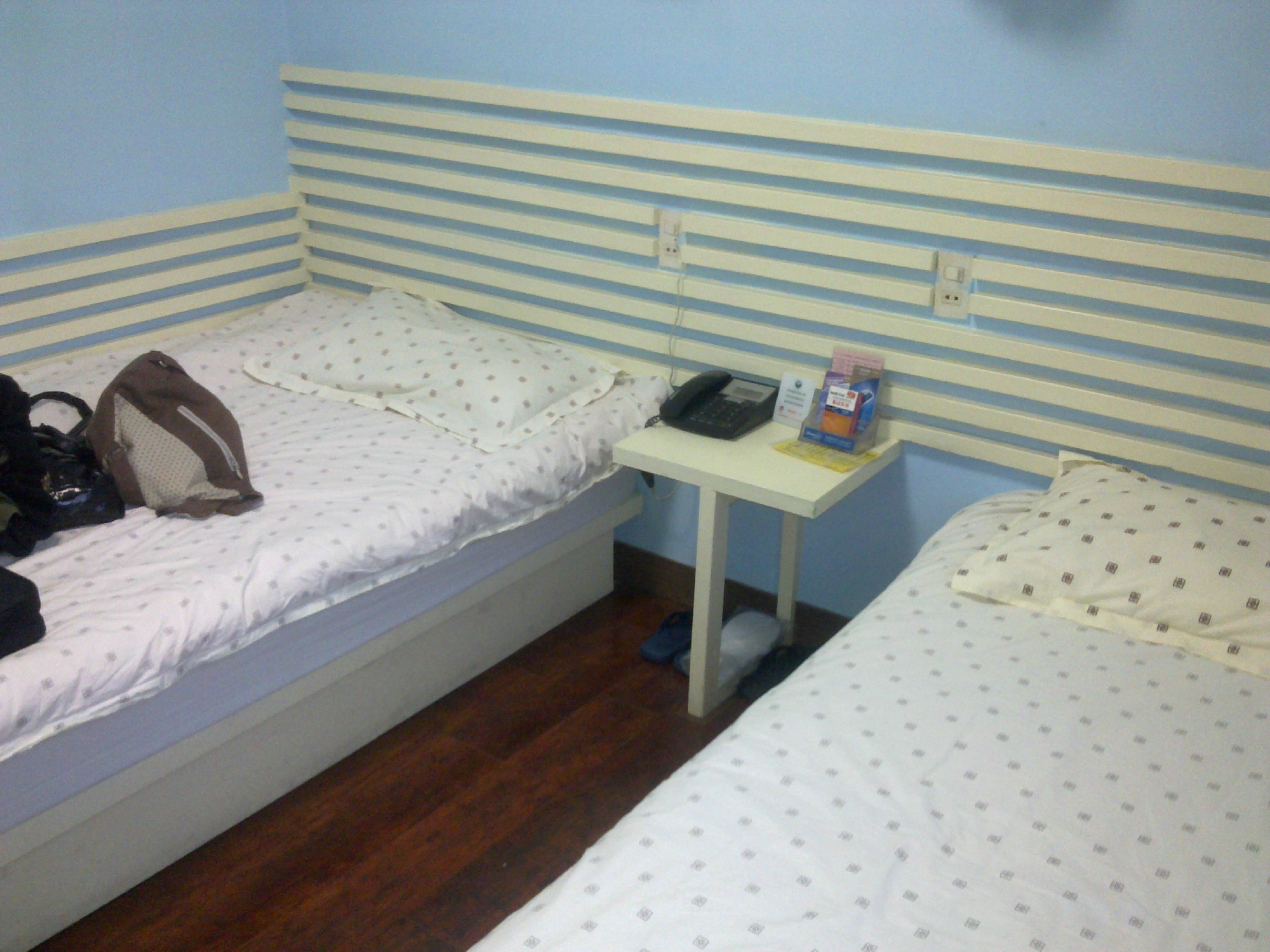 鼓楼假日旅馆-客卧