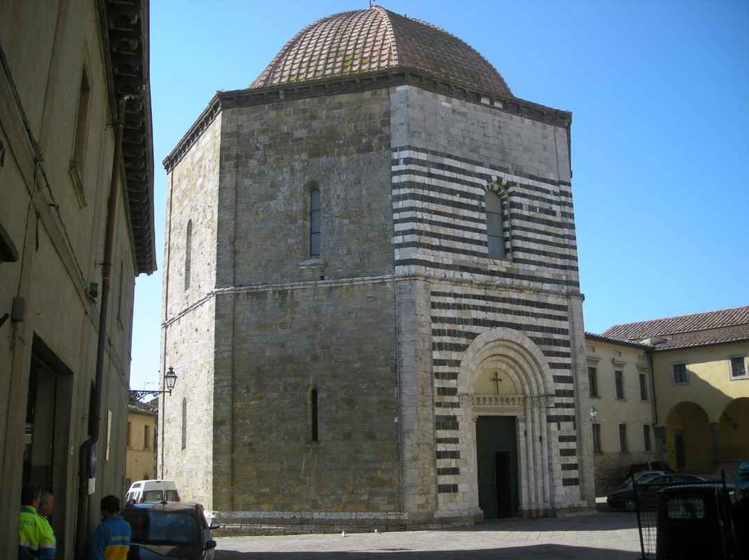 Baptistery-沃尔泰拉必去景点