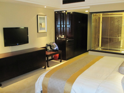 建屋豪生全套房酒店主图