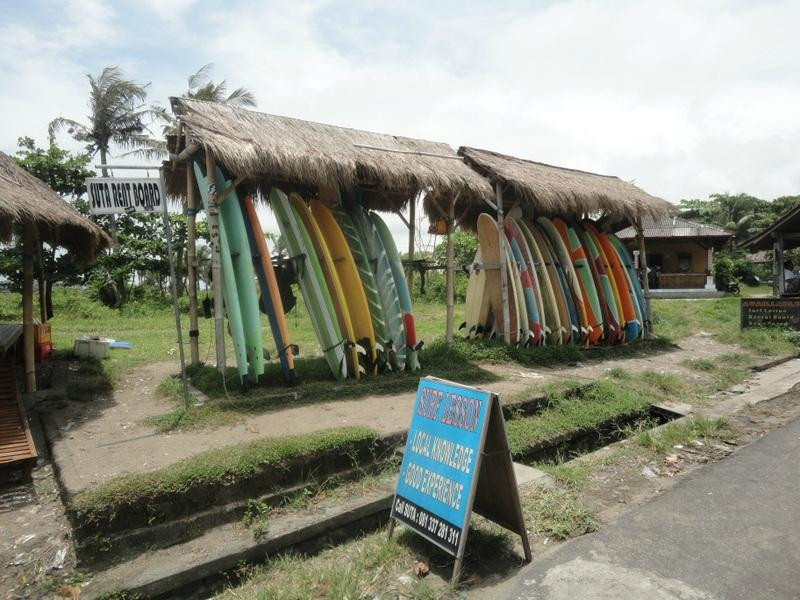 Batu Bolong Beach-长谷必去景点