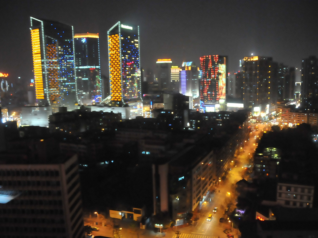 泰合索菲特大饭店主图