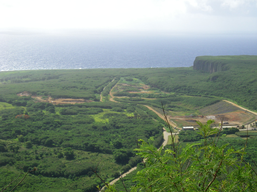马里来纳徒步体验-塞班岛必去景点