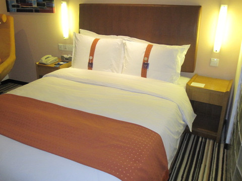 金桥中心智选假日酒店主图