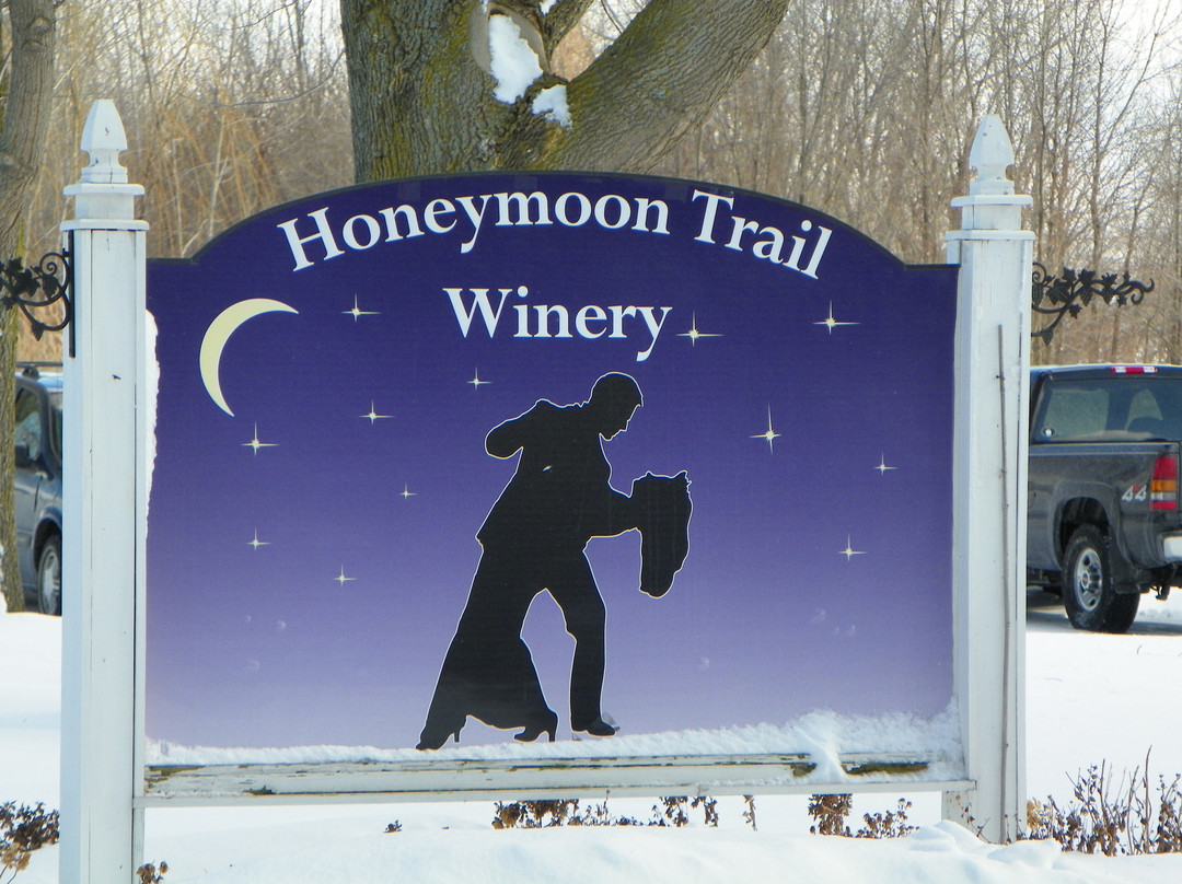 Honeymoon Trail Winery景点图片