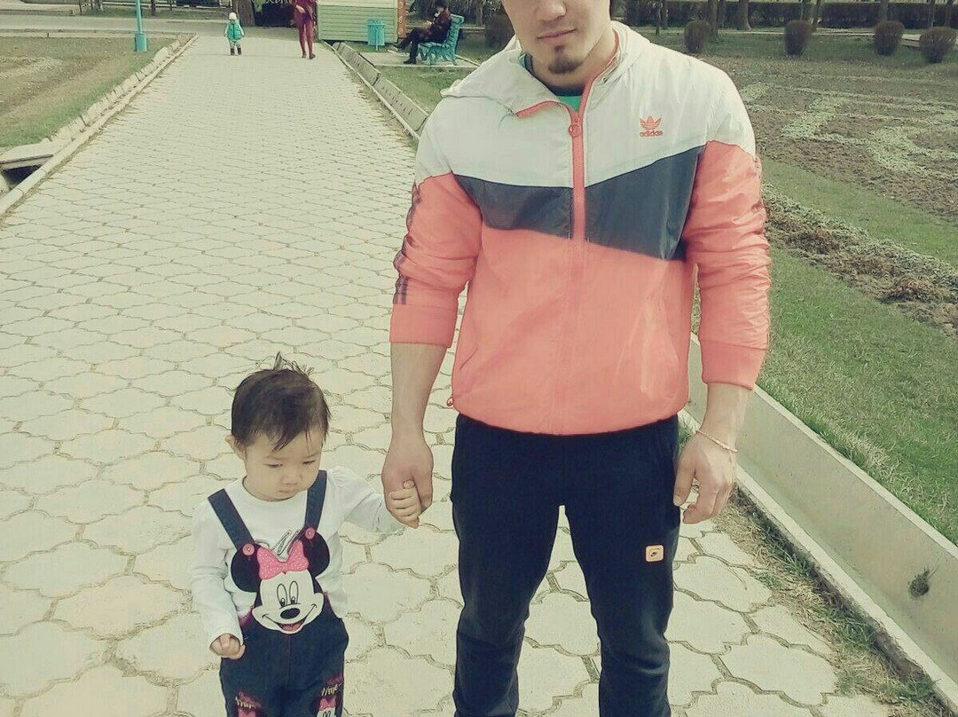 Khatassy餐馆和美食-Kukhnya