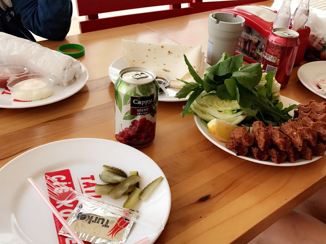 Kizilagac餐馆和美食-Tatlises Cig Kofte