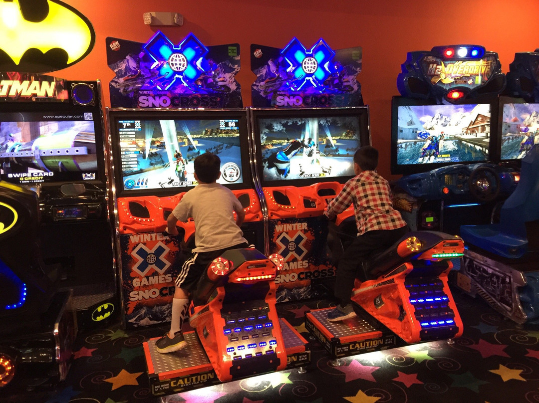 John's Incredible Pizza Company - Fresno