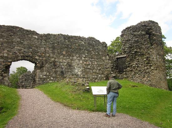 Old Inverlochy Castle景点图片