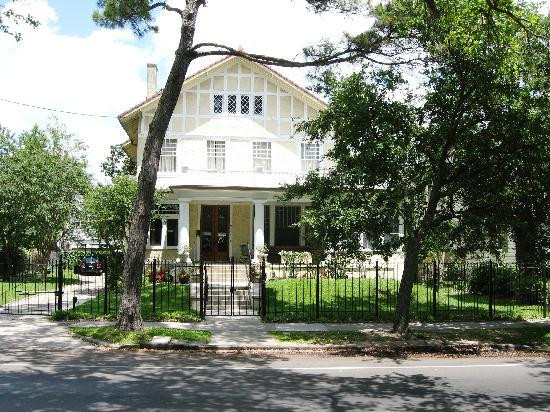 圣查理街车-新奥尔良必去景点