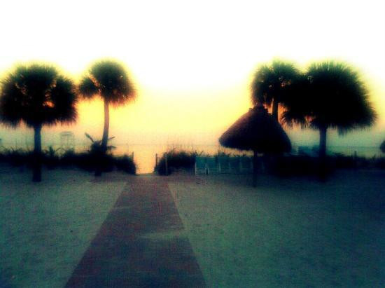 Crandon Beach-比斯坎湾必去景点