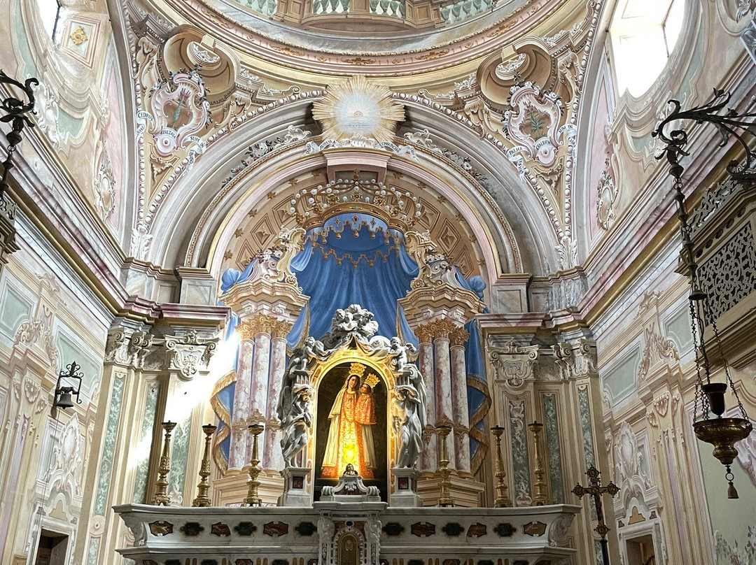 Beata Vergine Sanctuary of Hal景点图片