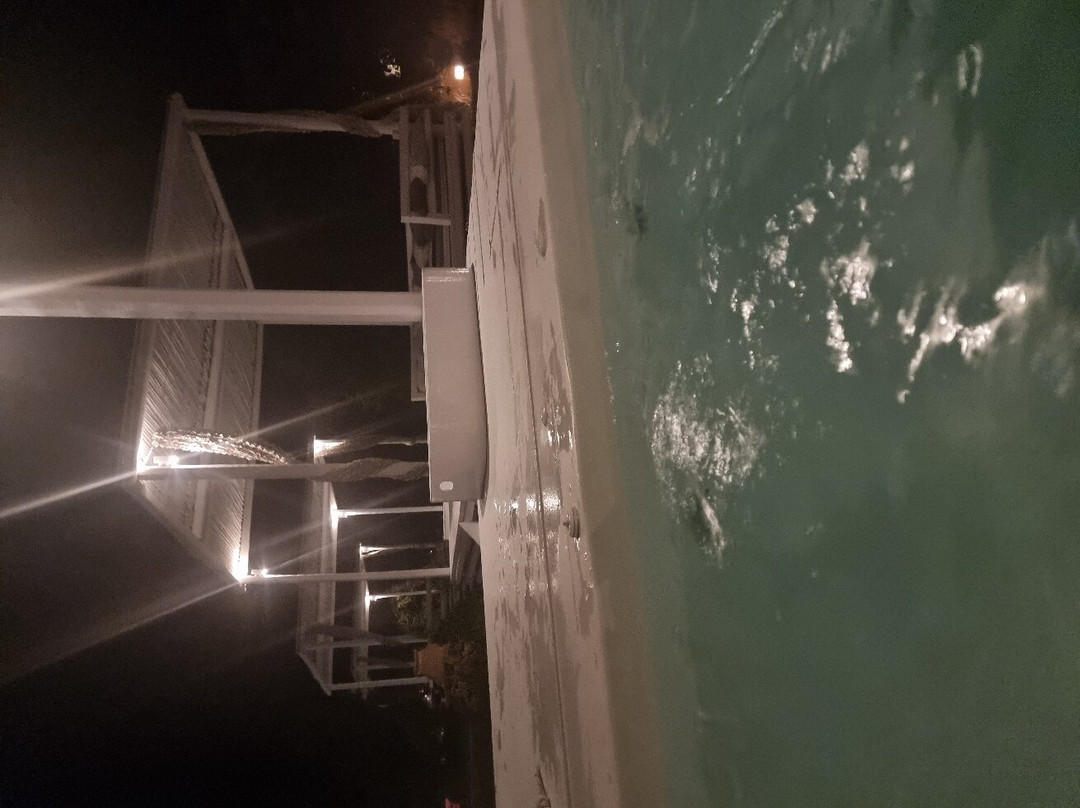 Ow Andros Luxury Suites主图