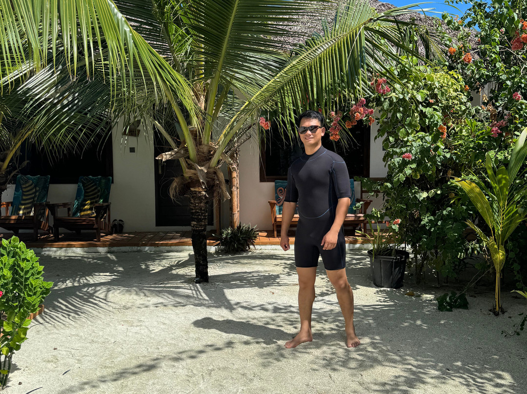 Blue World Dharavandhoo主图