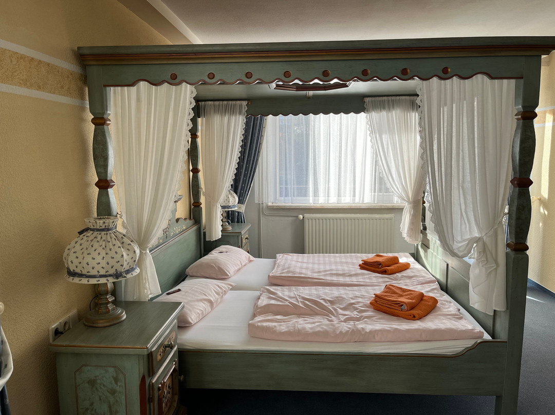 Hotel Am Schlossberg主图