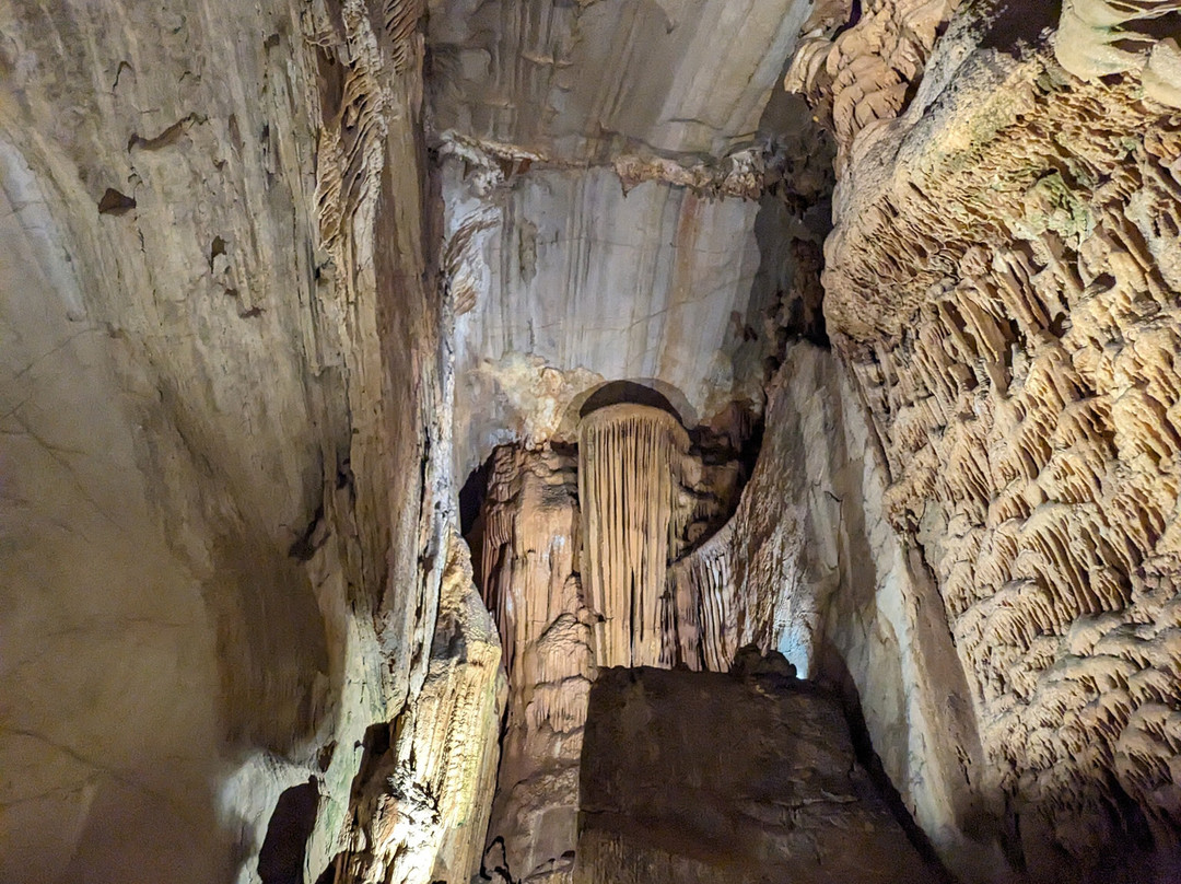 Bristol Caverns景点图片