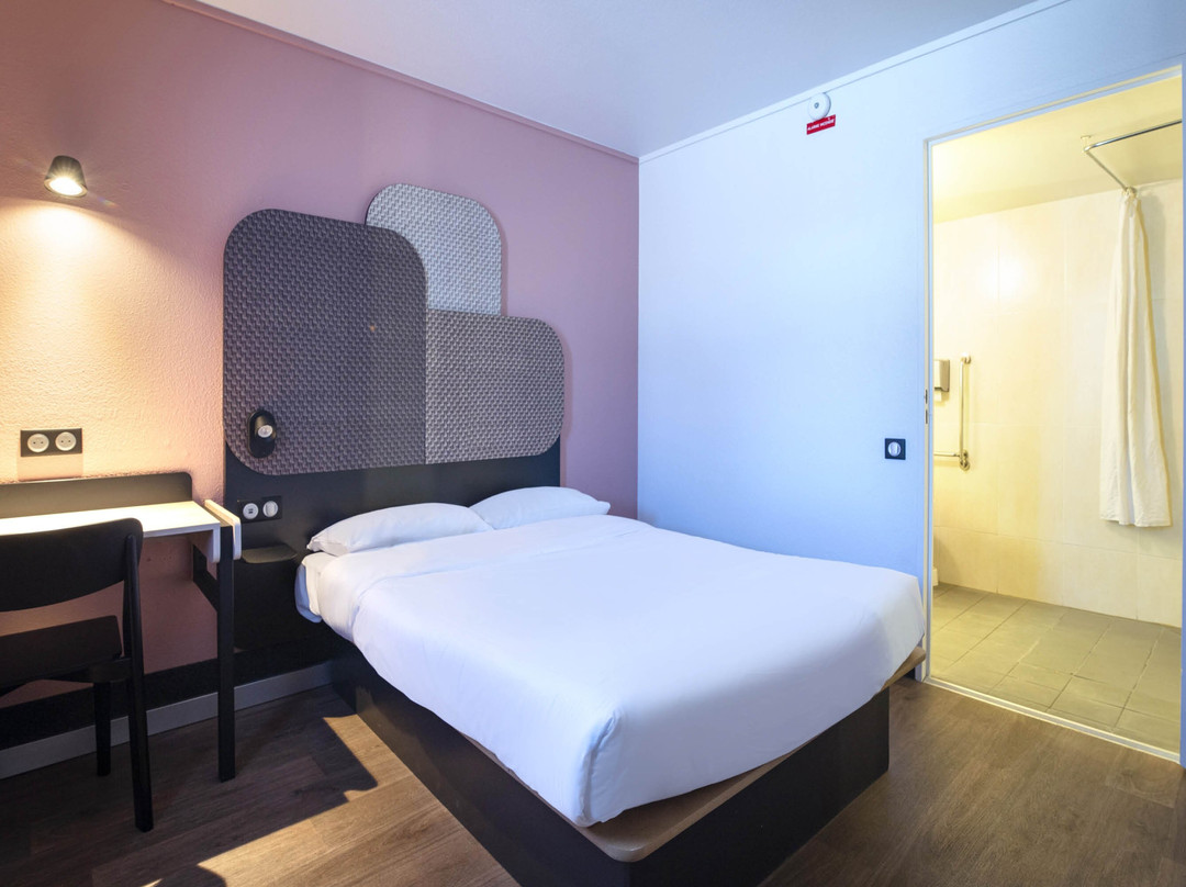 B&B HOTEL Avignon 1