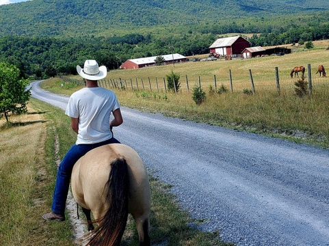 Secret Passage Ranch-Fort Valley必去景点