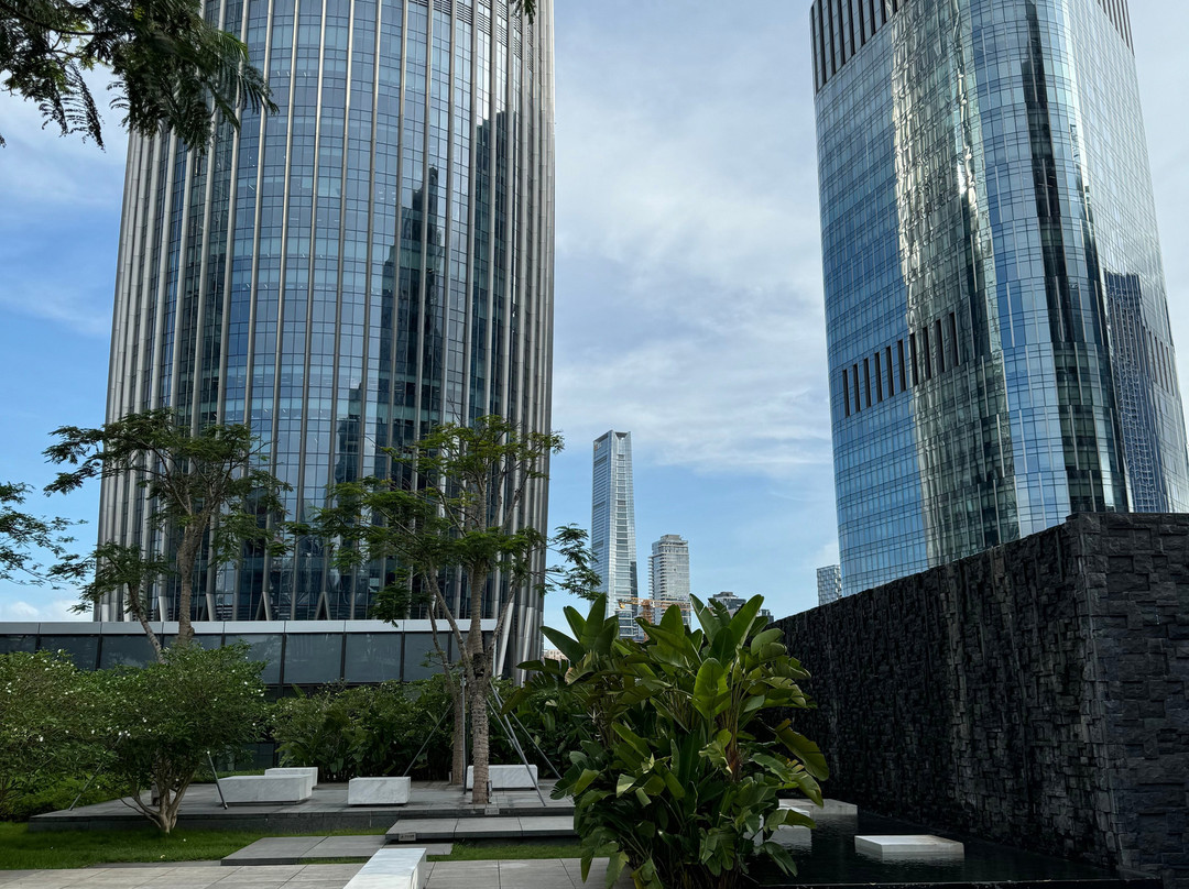 深圳湾万象城-深圳市必去景点