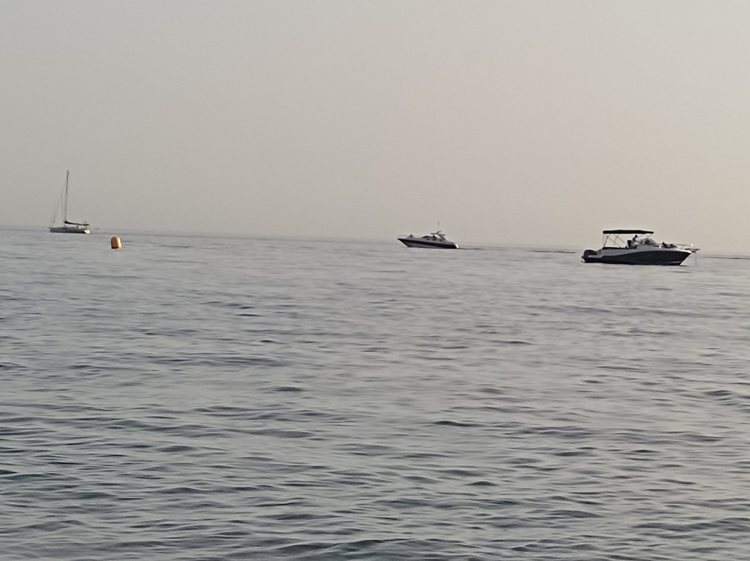 Playa de Cantarrijan-阿尔穆涅卡尔必去景点