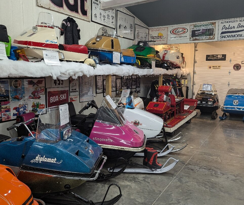 Top of the Lake Antique Snowmobile Museum-Naubinway必去景点