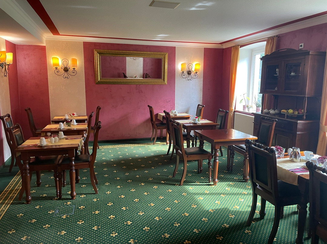 哈莫尼尔酒店主图